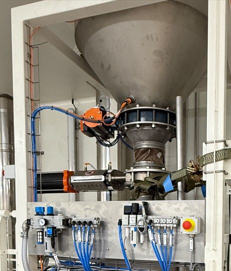 Reprise, transfert sous vide et dosage de fèves de cacao